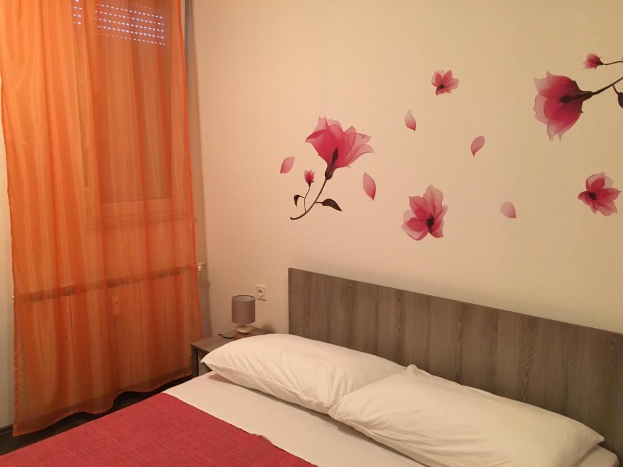 Apartments Mikulic