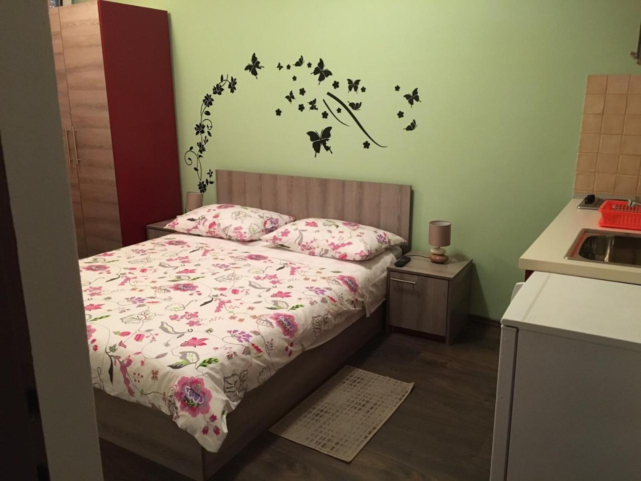 Apartment Apartments Mikulic *