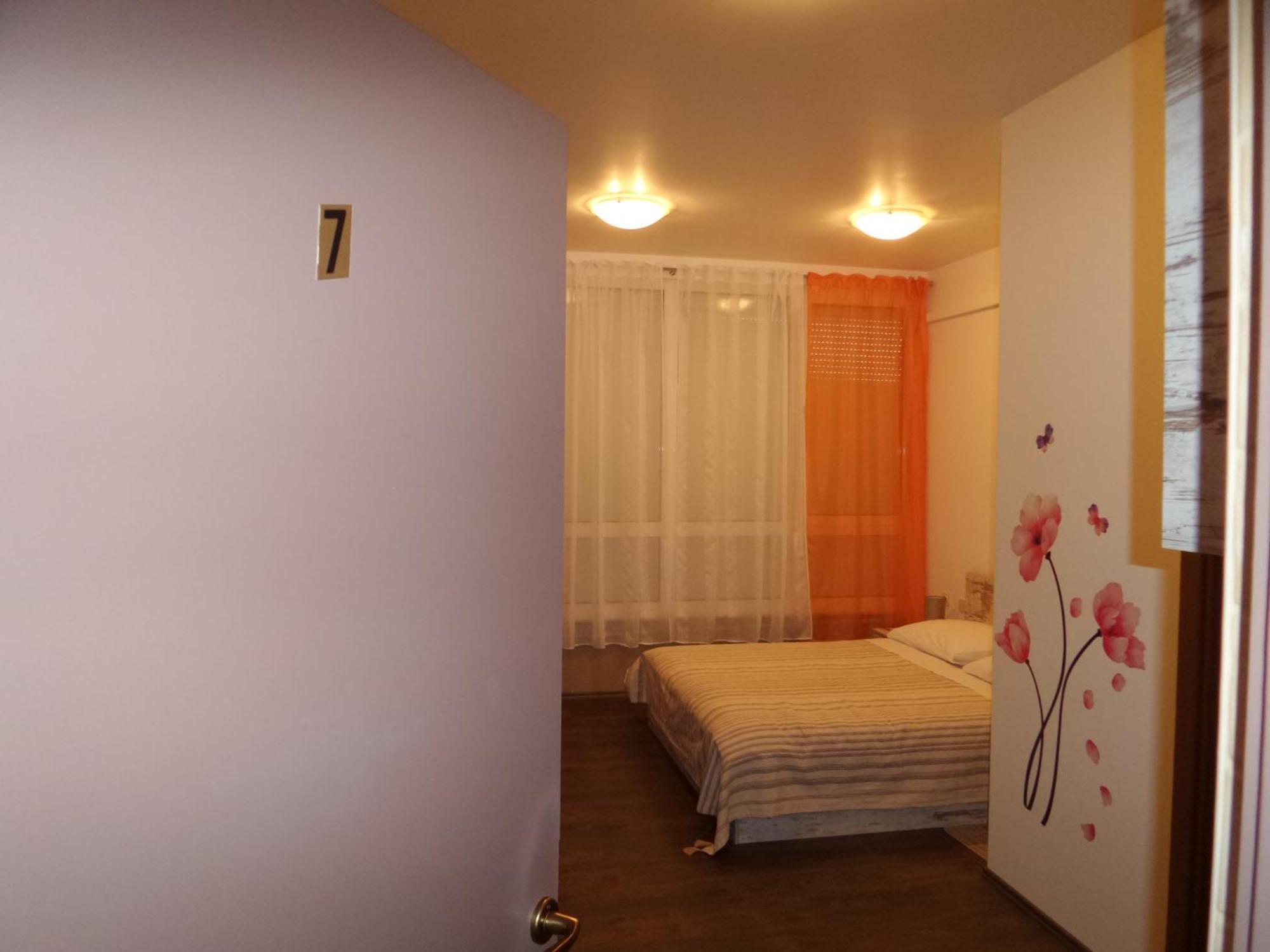 Apartments Mikulic