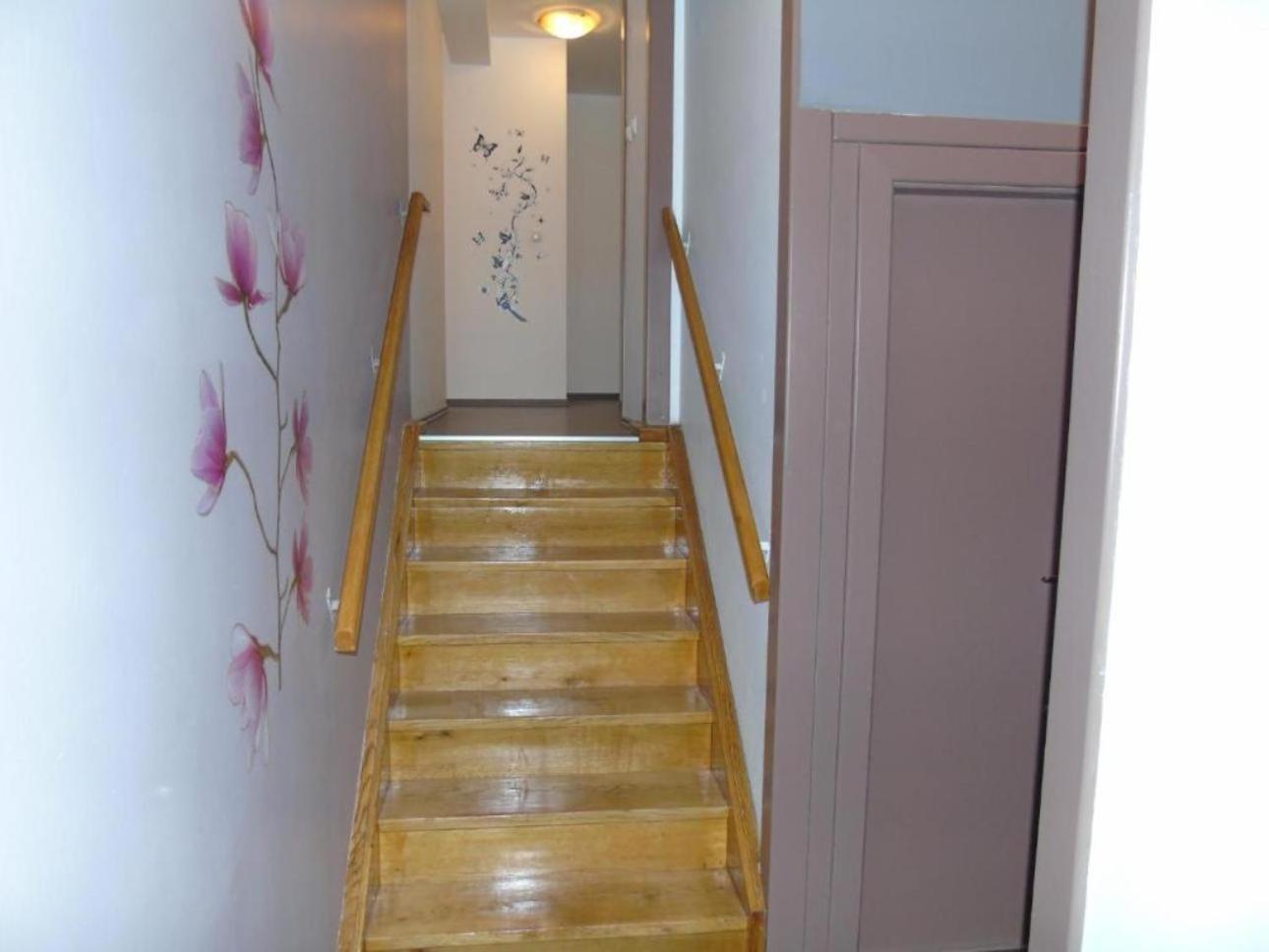 Apartments Mikulic *